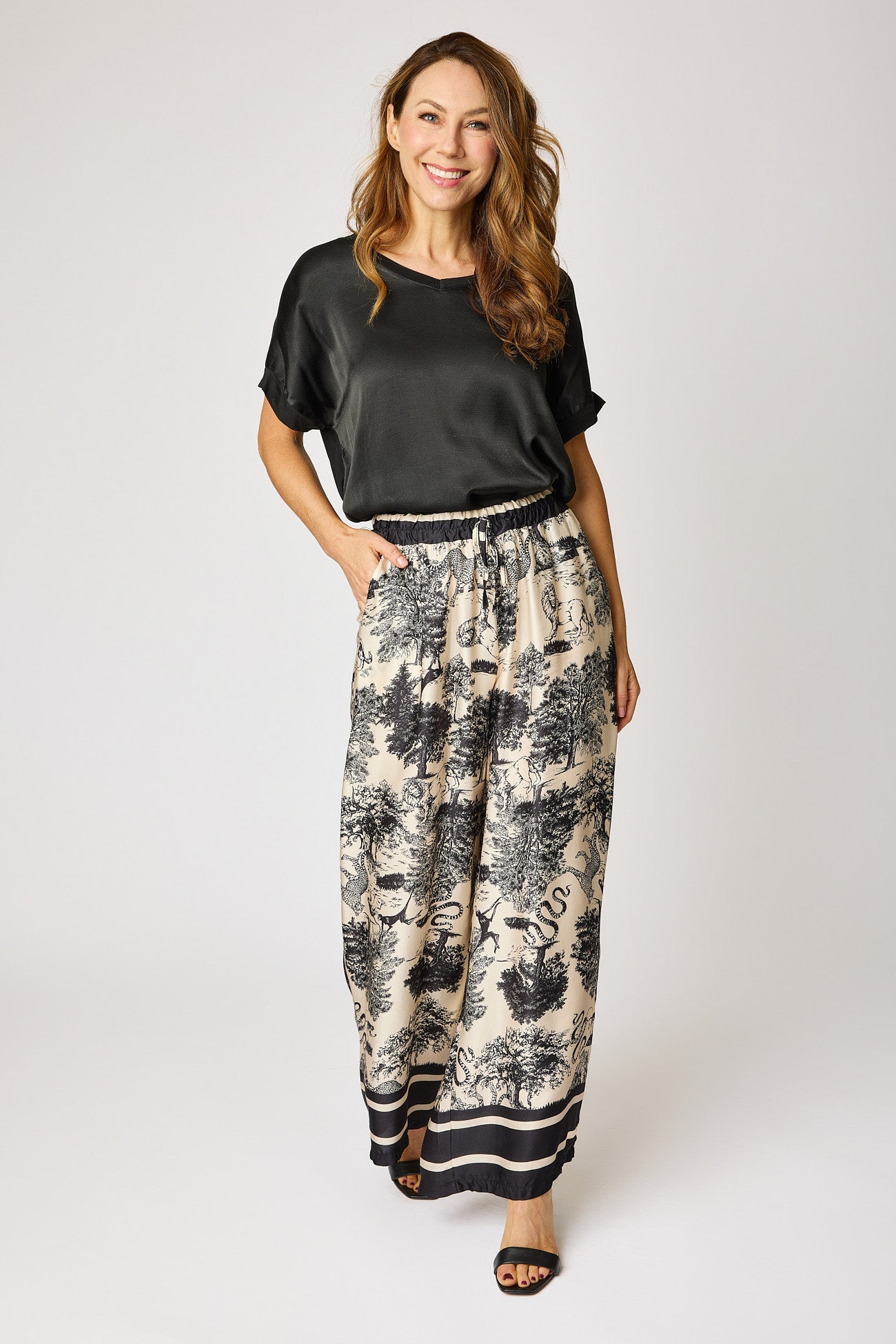 Pajama Style Black with Jungle Pattern